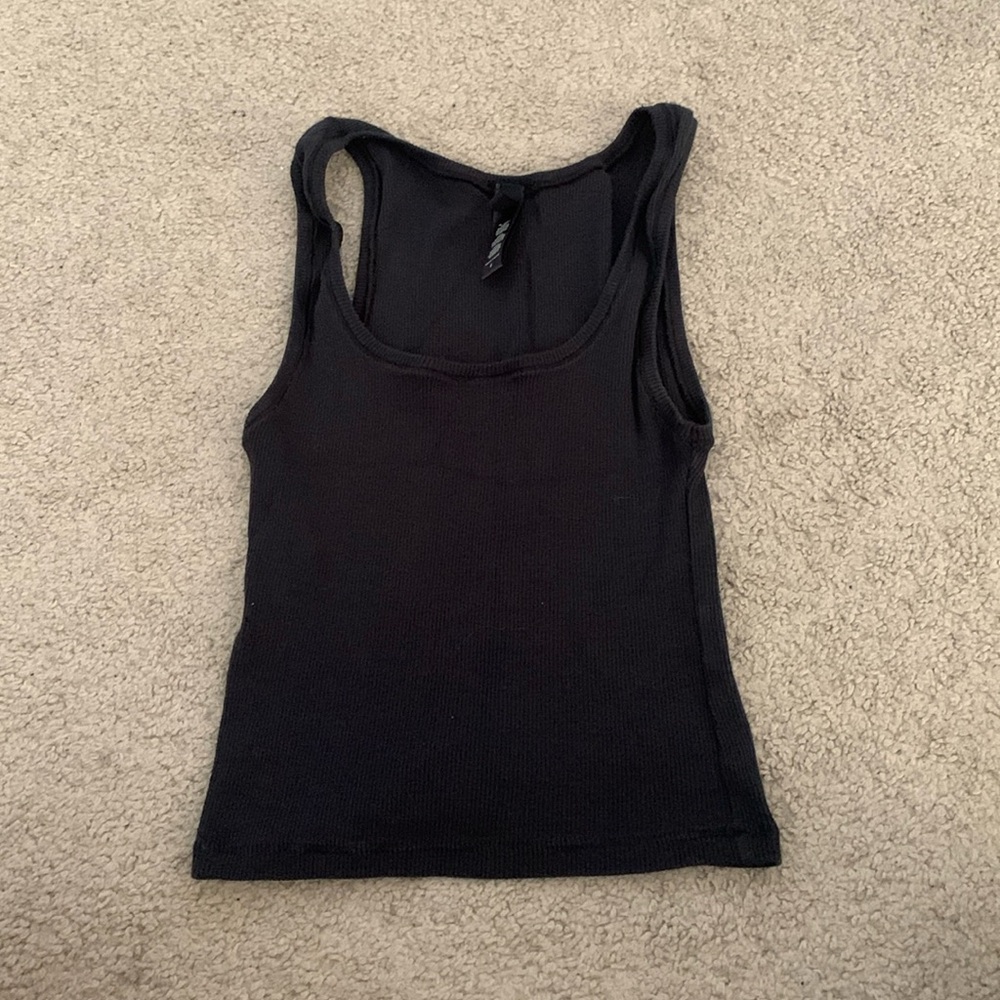 Skims black tank top